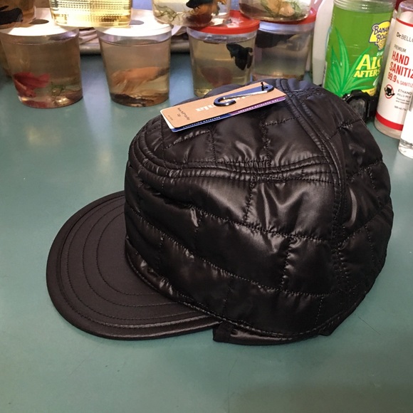 Patagonia Nano Puff Earflap Cap - Picture 2 of 5